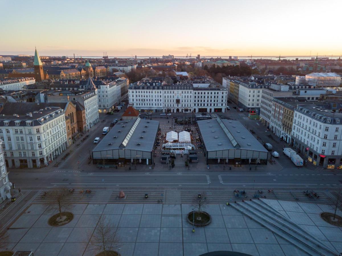 Large Apartment With Canal View In Central Cph City 코펜하겐 외부 사진