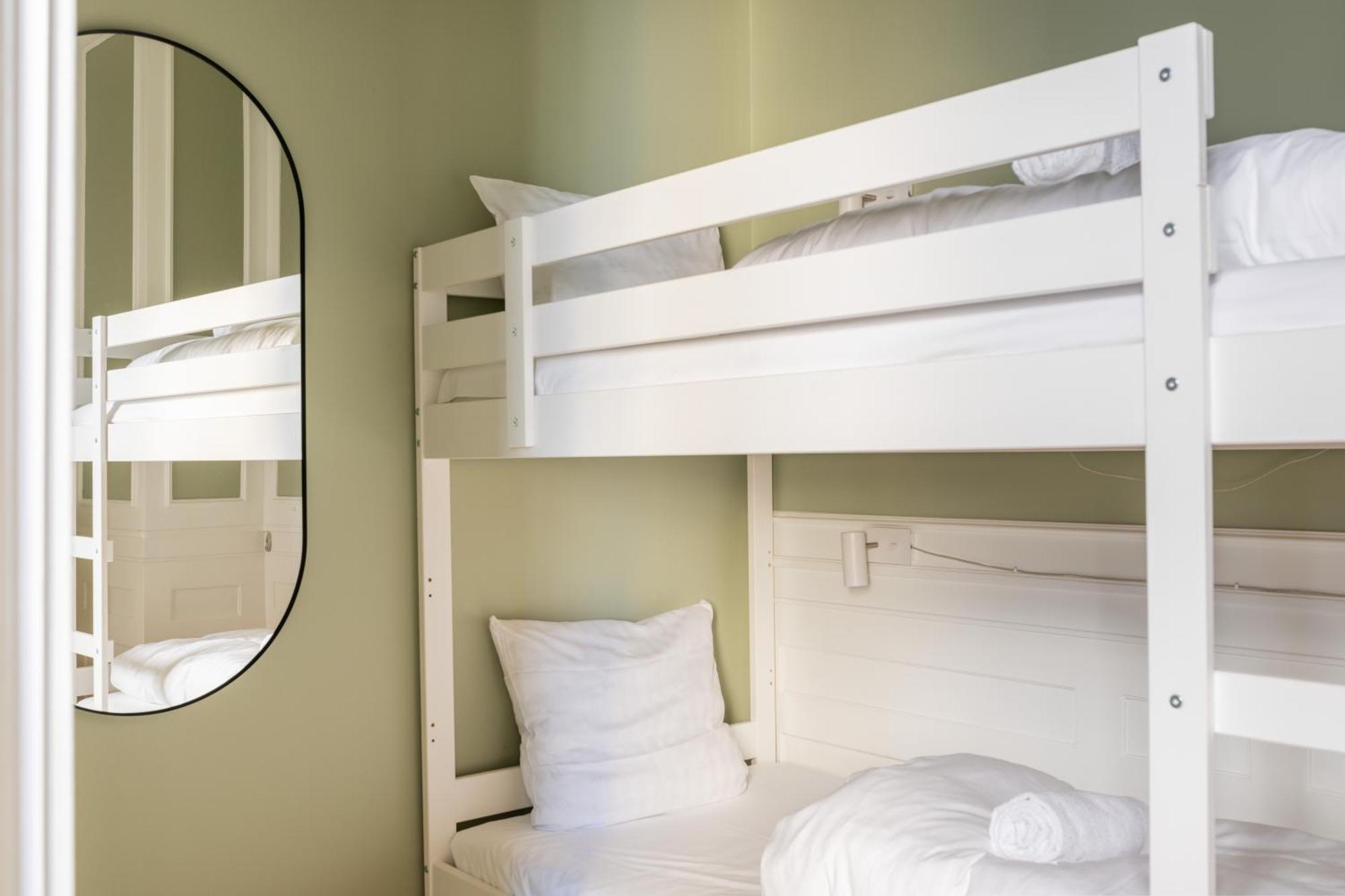 Large Apartment With Canal View In Central Cph City 코펜하겐 외부 사진