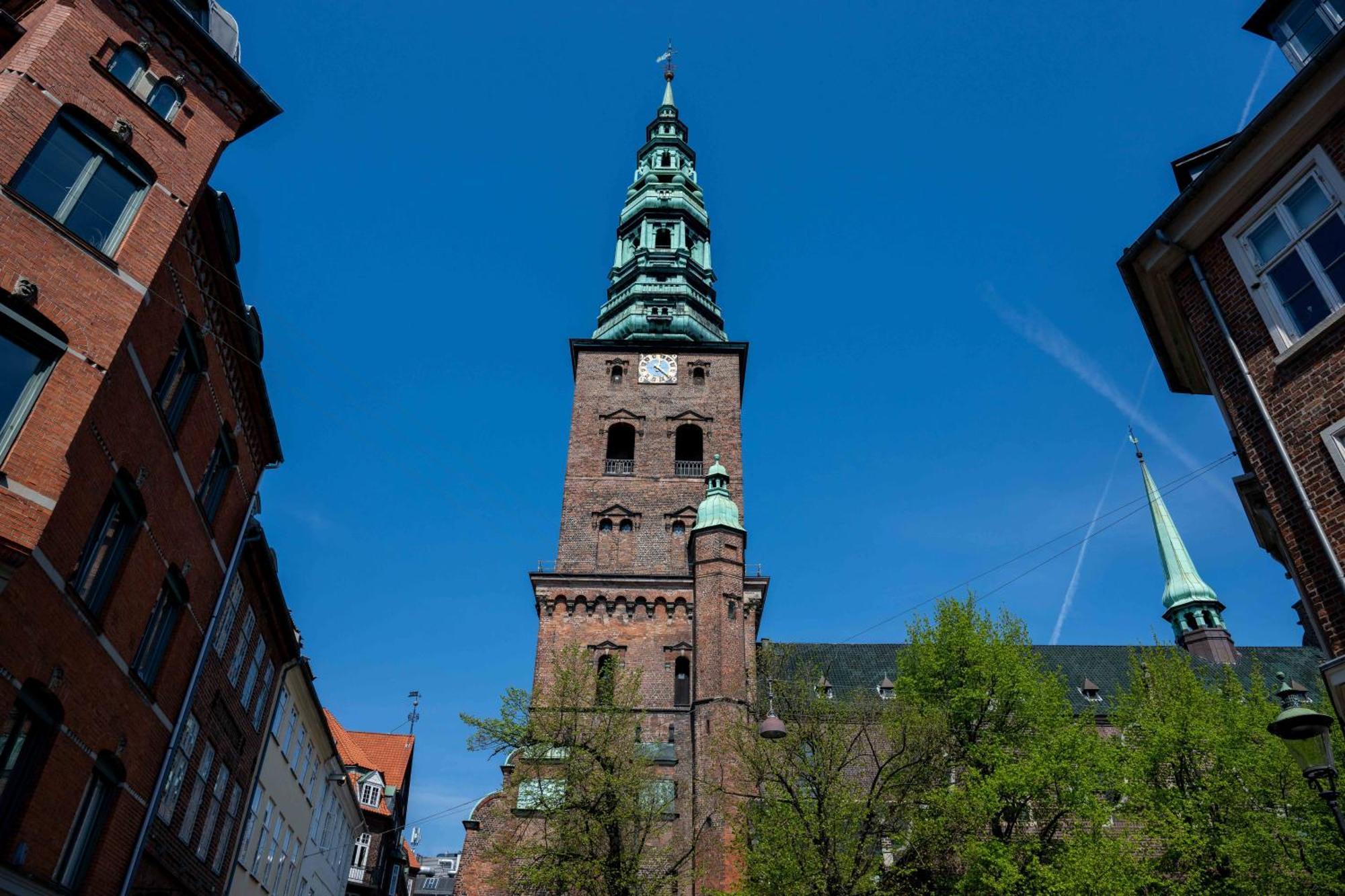 Large Apartment With Canal View In Central Cph City 코펜하겐 외부 사진