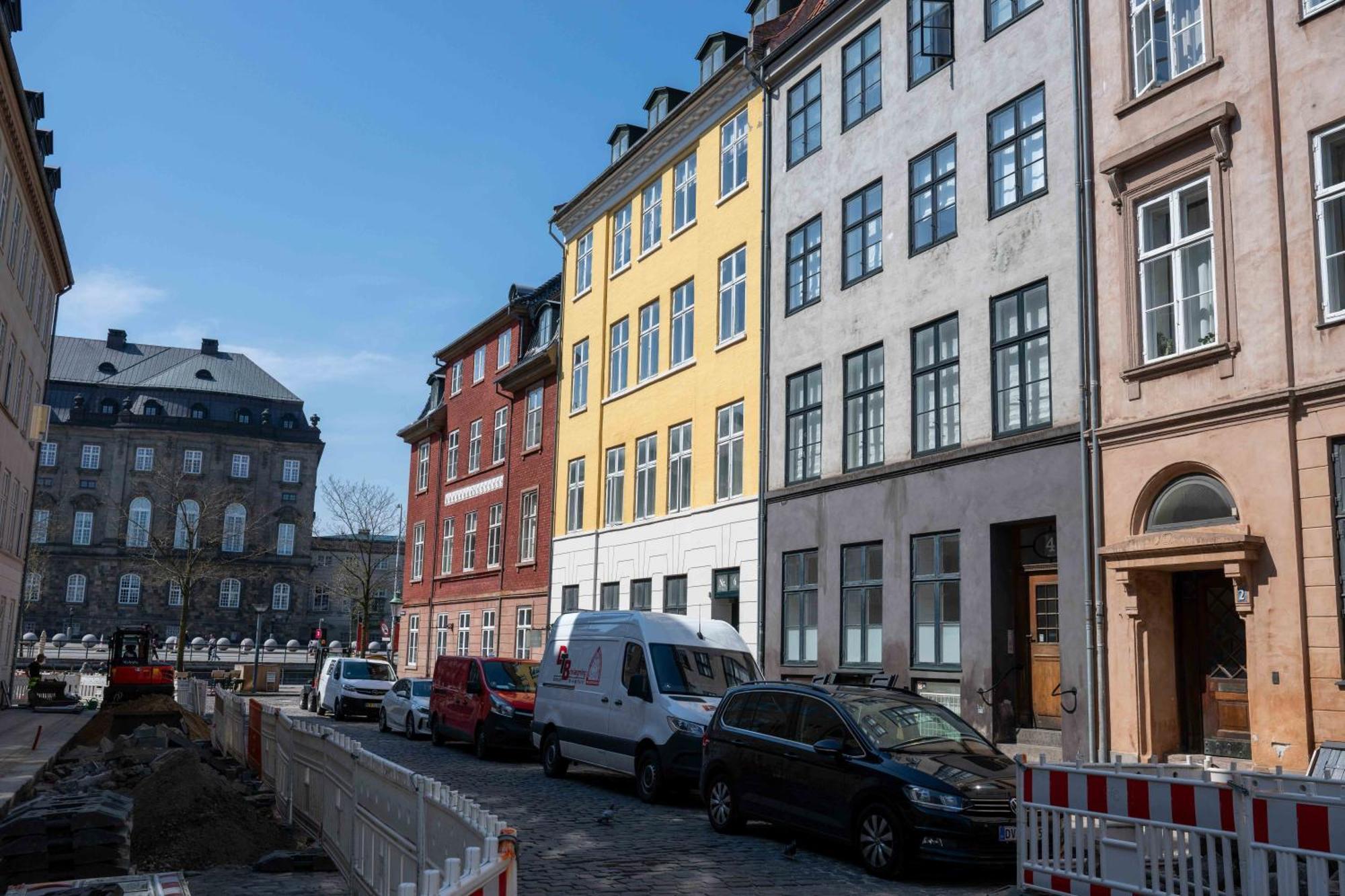 Large Apartment With Canal View In Central Cph City 코펜하겐 외부 사진